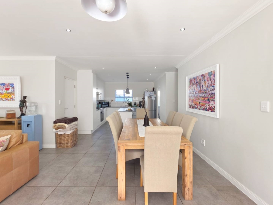 3 Bedroom Property for Sale in Sunningdale Western Cape